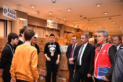 Vali Şıldak Yardım Çalışmalarını İnceledi